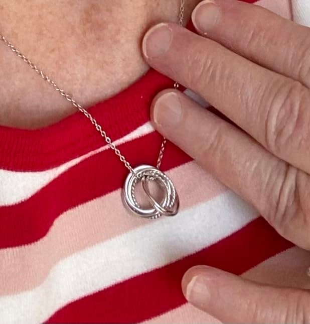gifts for older mothers